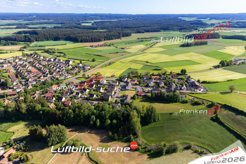 Das Luftbild der Stadt Hollfeld wurde 2020 vom Flugzeug heraus erstellt (keine Drohne) Aufnahmehöhe ca.400 Meter- hohe Auflösung und Qualität garantiert!