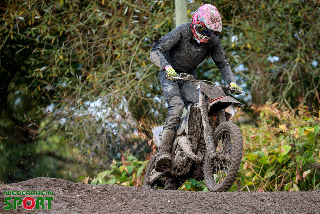 OpenTrack2024_Sonntag_Hobbyfahrer_047 | Bildergalerie von Sport-Ereignissen aber auch von weiteren spannenden Dingen - nicht nur vom Niederrhein. In Anlehnung an den bekannten Spruch von Hanns Dieter Hüsch heißt das Motto: "Niederrhein ist überall".  - Realisiert mit Pictrs.com