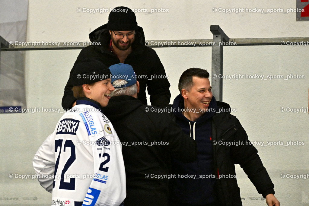 ESC Sparkasse Steindorf Meister 2025/26 | Headcoach ESC Steindorf Mayer Michael, Asisstencoach ESC Steindorf Gasser Daniel, #72 Hobitsch Samuel ESC Steindorf, ESC Sparkasse Steindorf Meister 2025/26, ESC Sparkasse Steindorf Meister 2025/26 am 08.03.2026 in Althofen (Stadthalle Althofen), Austria, (Photo by Bernd Stefan)