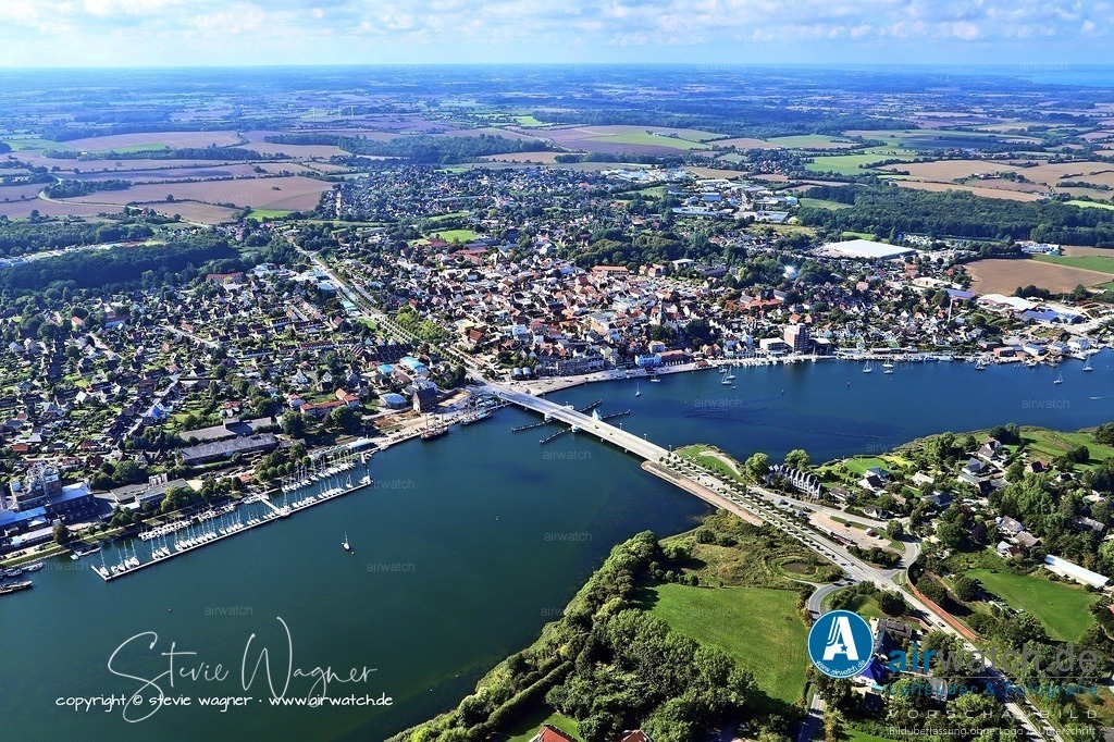 Ostseefjord-Schlei-airwatch-wagner-IMG_0810 | Entdecken Sie atemberaubende Luftbilder und Fotografien auf airwatch.de - Tauchen Sie ein in eine Welt voller faszinierender Aufnahmen aus der Vogelperspektive.