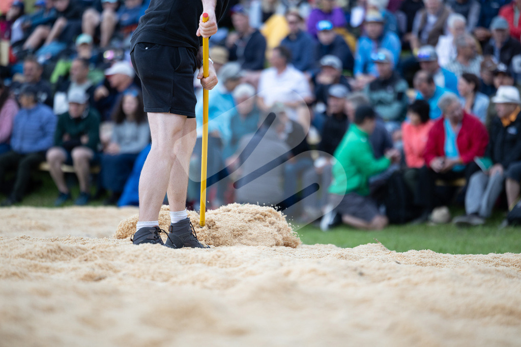 Rigi2025_0243 | Die Schwinger des Schwyzer Kantonalen Schwingerverbandes: Fotos, die Dynamik und Leidenschaft festhalten, sowie emotionale Momente aus dem traditionellen Schwingsport zeigen. - Realisiert mit Pictrs.com