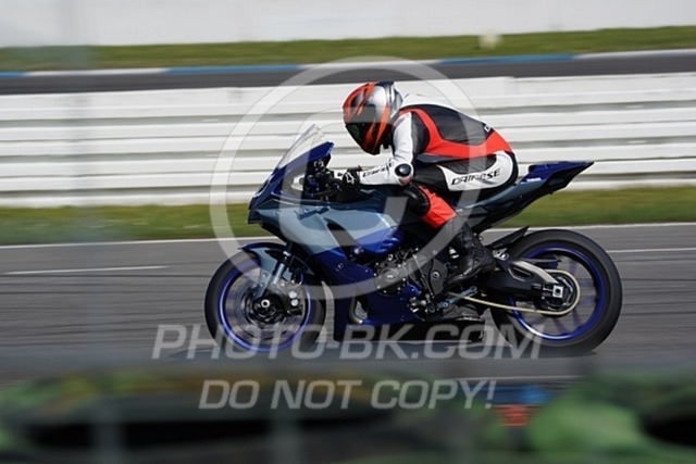 2022_05_09_PBK_21888 | Sportfotografie; SlowMotion; Video; Rennstrecke; Hafeneger; Speer; Racing; RSE; BMW; CBO; Trackday; Motorsportarena; Hockenheimring; Brno; Most; Barcelona; Valencia