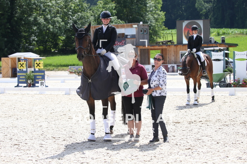 DL2Q3038 | Willkommen bei Brunnmayr - Design & Fotografie – Ihrem Spezialisten für Reitturniere und Pferdeveranstaltungen in Oberösterreich, Salzburg und Bayern! Seit über 17 Jahren sind wir leidenschaftlich dabei.