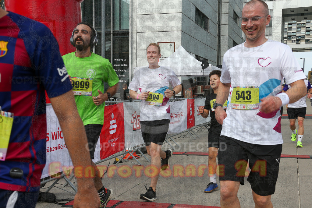 250920_1332_EX1_5397 | Sportfotografie im Rhein-Sieg Kreis, Köln, Bonn, NRW, Rheinland Pfalz, Hessen, etc. Unser Tätigkeitsfeld umfasst den Laufsport vom Volkslauf über den Marathon, Duathlon, Triathon bis zum Ultralauf wie Kölnpfad Ultra oder Schindertrail.