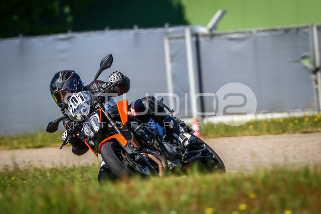 0201-260509DCB-025_201 | Deine Full-Service-Agentur für ✔️Videoproduktionen und ✔️Motorsportfotografie Jetzt Angebot anfragen!