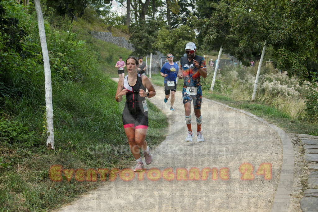 250824_1431_EX1_6548 | Sportfotografie im Rhein-Sieg Kreis, Köln, Bonn, NRW, Rheinland Pfalz, Hessen, etc. Unser Tätigkeitsfeld umfasst den Laufsport vom Volkslauf über den Marathon, Duathlon, Triathon bis zum Ultralauf wie Kölnpfad Ultra oder Schindertrail.