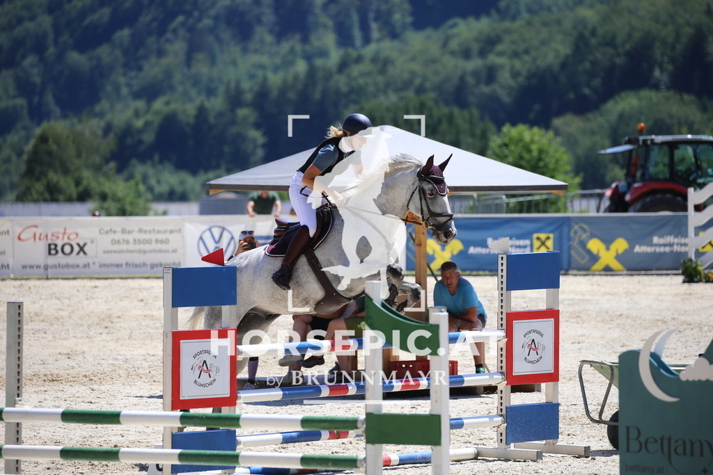 DL2Q3958 | Willkommen bei Brunnmayr - Design & Fotografie – Ihrem Spezialisten für Reitturniere und Pferdeveranstaltungen in Oberösterreich, Salzburg und Bayern! Seit über 17 Jahren sind wir leidenschaftlich dabei.