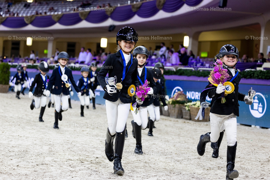 TH_Führzügel Wettbewerb_ Nürnberger_12827 | Führzügel Wettbewerb, Nürnberger beim Festhallen Reitturnier Frankfurt 2023 am 15.12.23 in Frankfurt, Festhalle