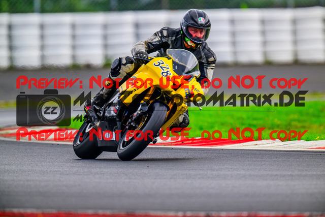 MaZZes_FotoMatrix_240910_6007705_0993 | GELB