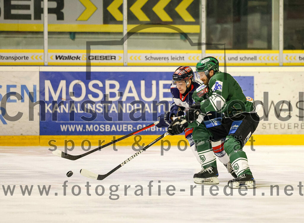 2024-01-05_019_TSV_Erding_gegen_VfE_Ulm-Neu-Ulm | Erding, Deutschland, 05.01.2024:
Eishockey, Bayernliga Vorrunde 2023 / 2024, 22. Spieltag, TSV Erding gegen VfE Ulm/Neu-Ulm, Endergebnis: 7:6

Petr Pohl (Erding Gladiators, #55)

Foto: Christian Riedel / fotografie-riedel.net