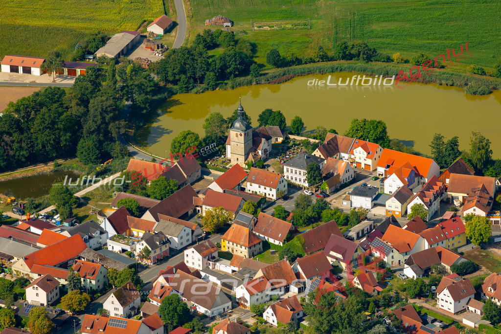 kairlindach-weisendorf-fotograf-luftaufnahmen-650-jahr-2024 | Das Luftbild zeigt : Kairlindach Weisendorf - Die Luftaufnahme wurde 2024 vom UL-Flugzeug aus erstellt ( keine Drohne ) - Hochauflösende Luftaufnahme - Für grossformatige Ausdrucke geeignet. Die Geschenkidee !Mit Lizenz und Bildrechte bestellbar