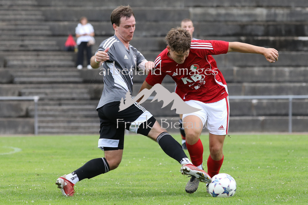 OE7A1317 | re. Simon Perl