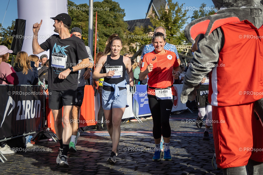 44. Kölner Brückenlauf; Koeln, 14.09.25 | Impressionen vom 44. Kölner Brückenlauf am 14.09.25 am Schokoladenmuseum in Koeln. Foto: BEAUTIFUL SPORTS/Leah Kohring