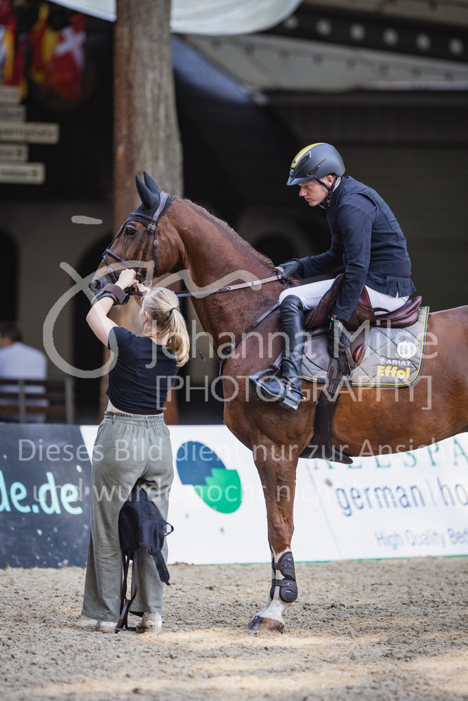 230909_OWLCh_Championat-551 | Deine schönsten Turniermomente als professionelle Fotos! Entdecke hochwertige Pferdesport-Fotografie im Online-Shop. Jetzt Fotos finden & bestellen!