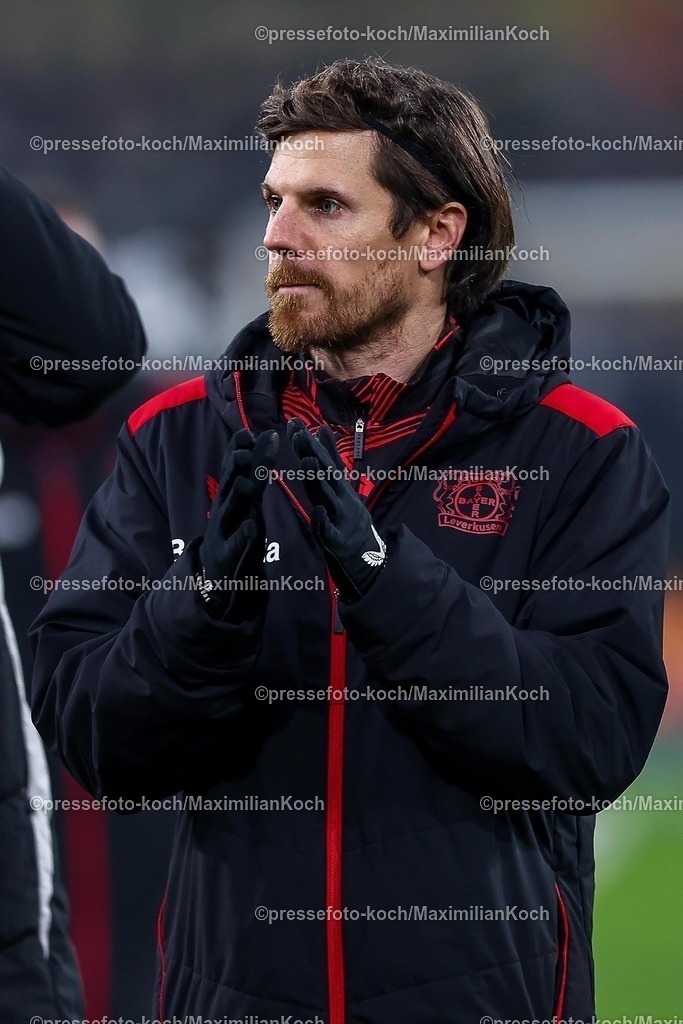 BVB10012502347 | 10.01.2025, Fußball, Borussia Dortmund - Bayer 04 Leverkusen, 1. Fußball Bundesliga, 16. Spieltag, Signal Iduna Park, Saison 2024 2025: Jonas Hofmann (Bayer04 Leverkusen #7)DFB regulations prohibit any use of photographs as image sequences and or quasi-video.