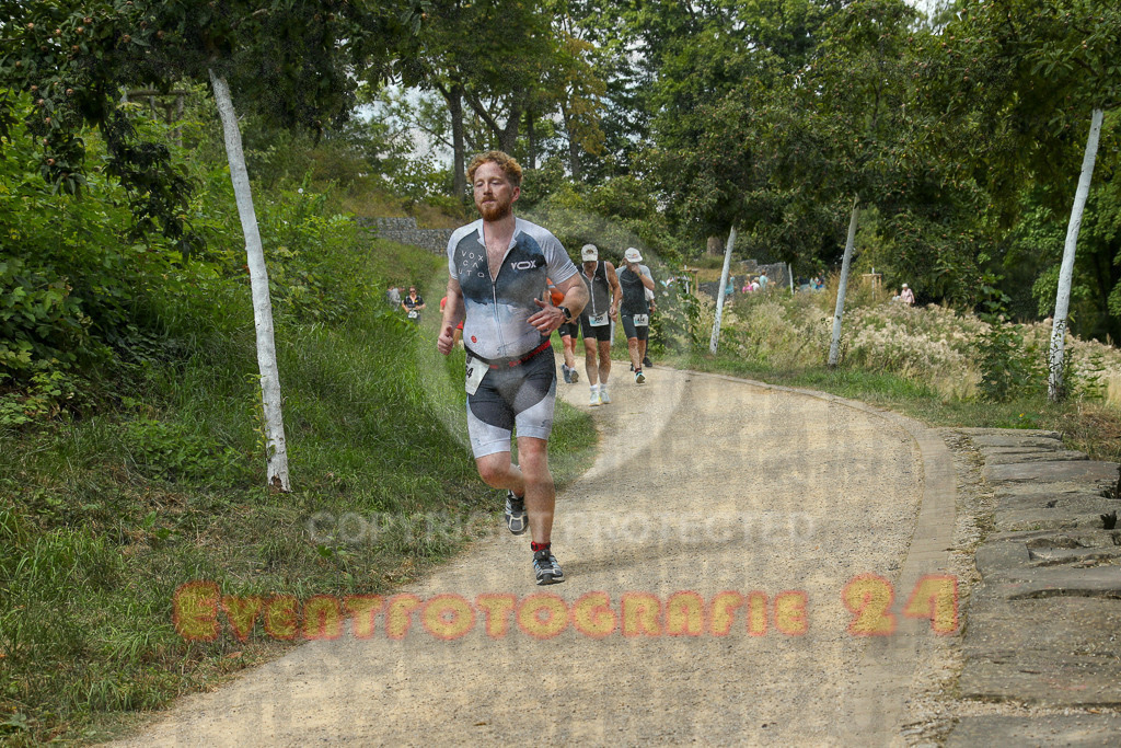 250824_1342_EX1_3342 | Sportfotografie im Rhein-Sieg Kreis, Köln, Bonn, NRW, Rheinland Pfalz, Hessen, etc. Unser Tätigkeitsfeld umfasst den Laufsport vom Volkslauf über den Marathon, Duathlon, Triathon bis zum Ultralauf wie Kölnpfad Ultra oder Schindertrail.