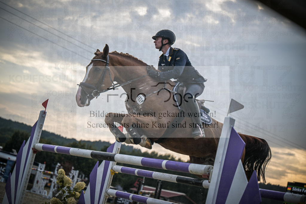 DOS_3353 | Entdecke hochwertige Reitturnierfotos von Foto Oger. Professionell, emotional und authentisch – jetzt Lieblingsmomente im Shop bestellen.Deutschlandweite Turnierfotografie. - Realisiert mit Pictrs.com