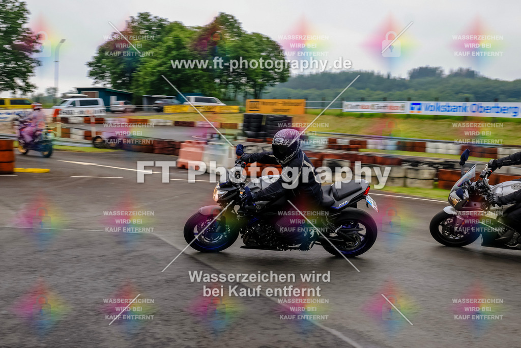 OBK-5214 | Hier findet Ihr Bilder von Touristenfahrten auf der Nürburgring Nordschleife oder von anderen Veranstaltungen die ich besucht habe. Viel Spass beim Durch Schauen 
