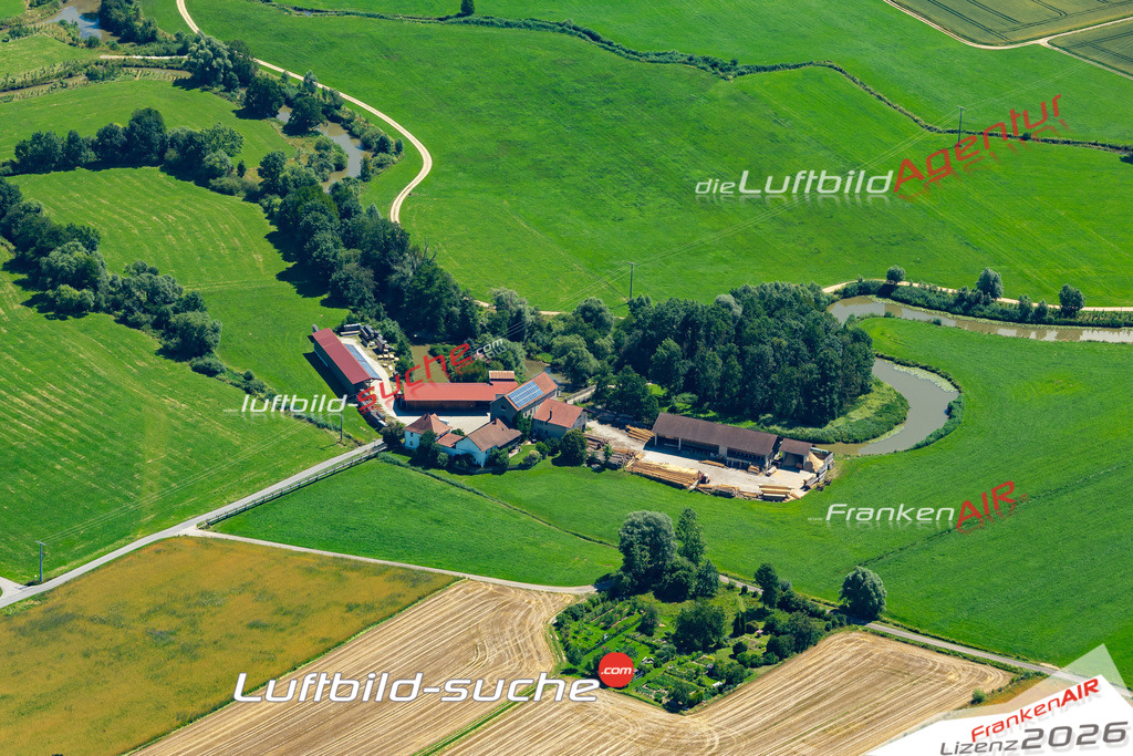 Die Luftaufnahme Loizenkirchen - Aham wurde 2022 vom Flugzeug aus (keine Drohne) erstellt. Hohe Auflösung -für große Poster und Wandbilder geeignet - Garantiert!