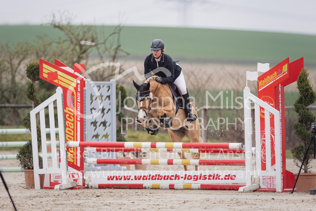 230408_Frühlingsfest_SpringreiterWB-155 | Deine schönsten Turniermomente als professionelle Fotos! Entdecke hochwertige Pferdesport-Fotografie im Online-Shop. Jetzt Fotos finden & bestellen!