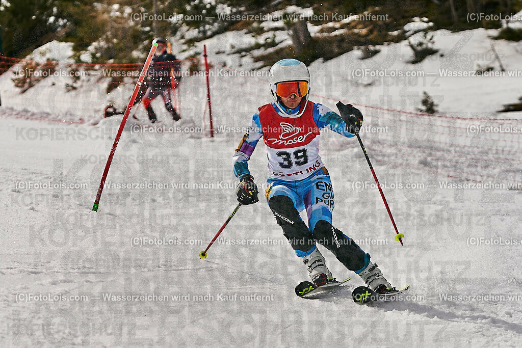 ALS1329_WCM-SL-II_Kat-C_Tumova Dagmar | (C)FotoLois.com, Alois Spandl, World Criterium Masters Ski Alpin 2023 Hochkar, Slalom, Kategorie C, Di 21. März 2023.