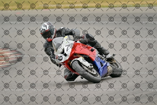 25bt05-1478 | markuskiefer.com - Realisiert mit Pictrs.com
