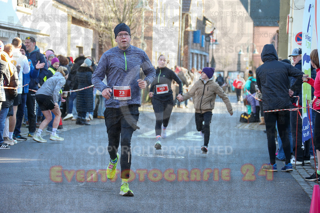 241201_1236_EX1_2874 | Sportfotografie im Rhein-Sieg Kreis, Köln, Bonn, NRW, Rheinland Pfalz, Hessen, etc. Unser Tätigkeitsfeld umfasst den Laufsport vom Volkslauf über den Marathon, Duathlon, Triathon bis zum Ultralauf wie Kölnpfad Ultra oder Schindertrail.