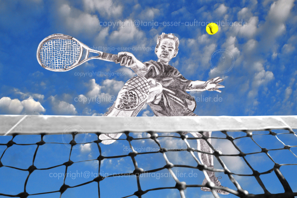 Mixed Media Tennisspieler | Anloge Bleistiftzeichnung eines Tennisspielers während des Spiels aus einer Ameisenperspektive. Die Zeichnung wurde in ein Foto eingefügt. 