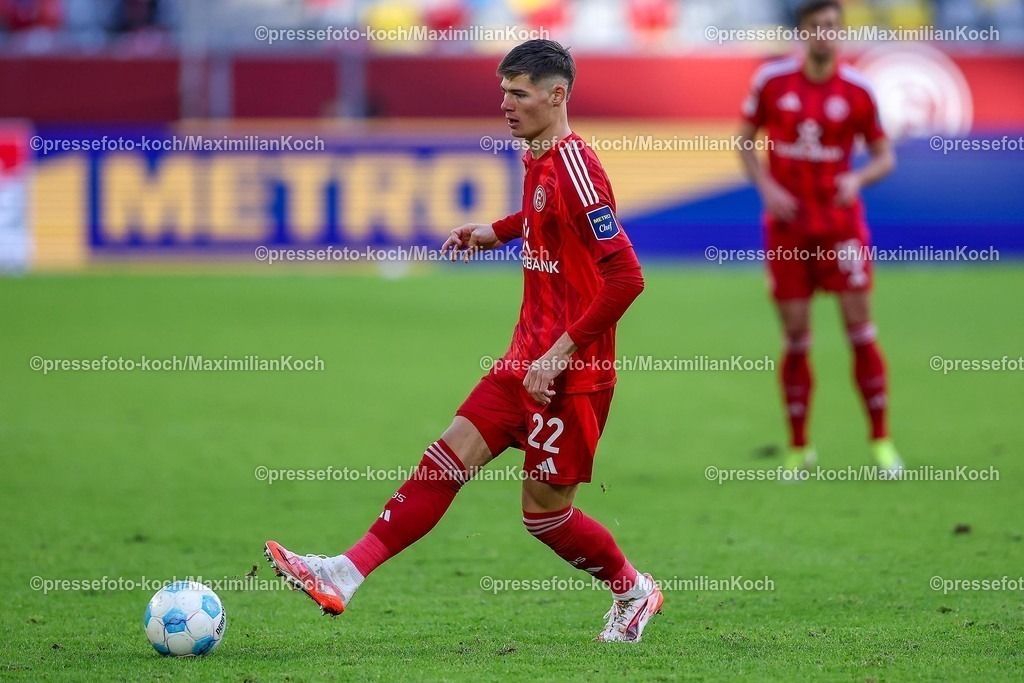Due01022502161 | 01.02.2025, Fußball, Fortuna Düsseldorf - SSV Ulm 1846, 2.. Fußball Bundesliga, 20. Spieltag, Merkur Spiel-Arena, Saison 2024 2025: Danny Schmidt (Fortuna Düsseldorf #22)DFB regulations prohibit any use of photographs as image sequences and or quasi-video.