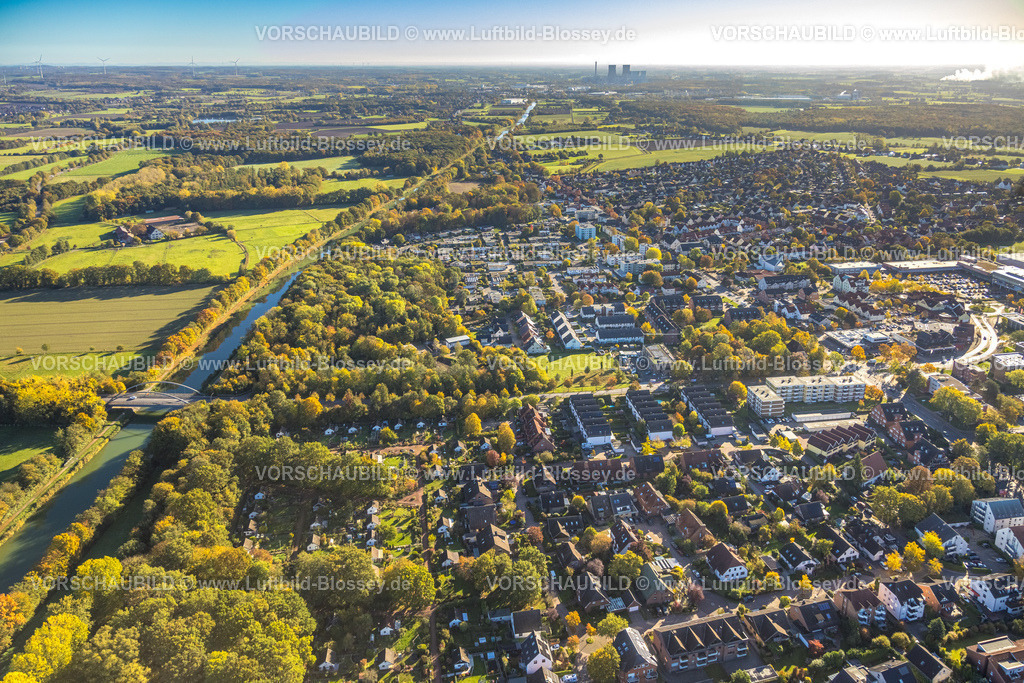 Hamm251001050 | Luftbild, Wohngebiet Werries am Datteln-Hamm-Kanal, Kanalbrücke Ostwennemarstraße, herbstliche Bäume, Uentrop, Hamm, Ruhrgebiet, Nordrhein-Westfalen, Deutschland