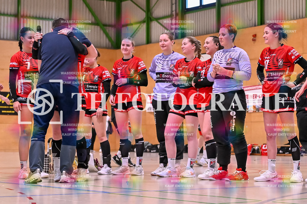 GER, SG Maulburg/Steinen - HB Kinzigtal, Handball, Suedbadenliga, 22. Spieltag, Saison 2023/2024, 27.04.2024 | Das Team SGMS nach Spielende.

GER, SG Maulburg/Steinen - HB Kinzigtal, Handball, Suedbadenliga, 22. Spieltag, Saison 2023/2024, 27.04.2024

Foto: TH Fotografie/Thomas Hess