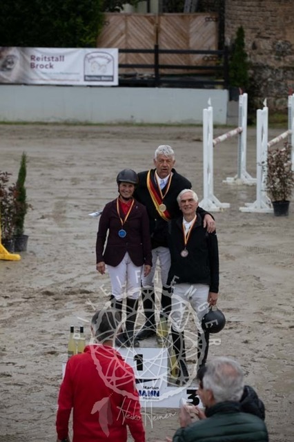 2B4A3269 | pixelfaenger - Realisiert mit Pictrs.com