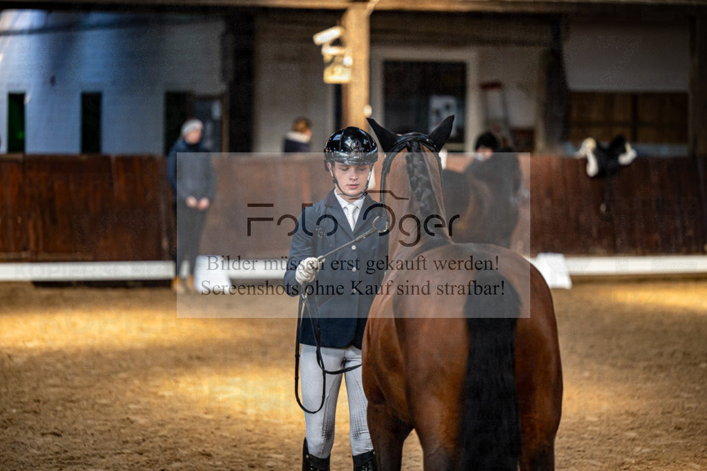 20240308-DOS_4276 | Entdecke hochwertige Reitturnierfotos von Foto Oger. Professionell, emotional und authentisch – jetzt Lieblingsmomente im Shop bestellen.Deutschlandweite Turnierfotografie. - Realisiert mit Pictrs.com