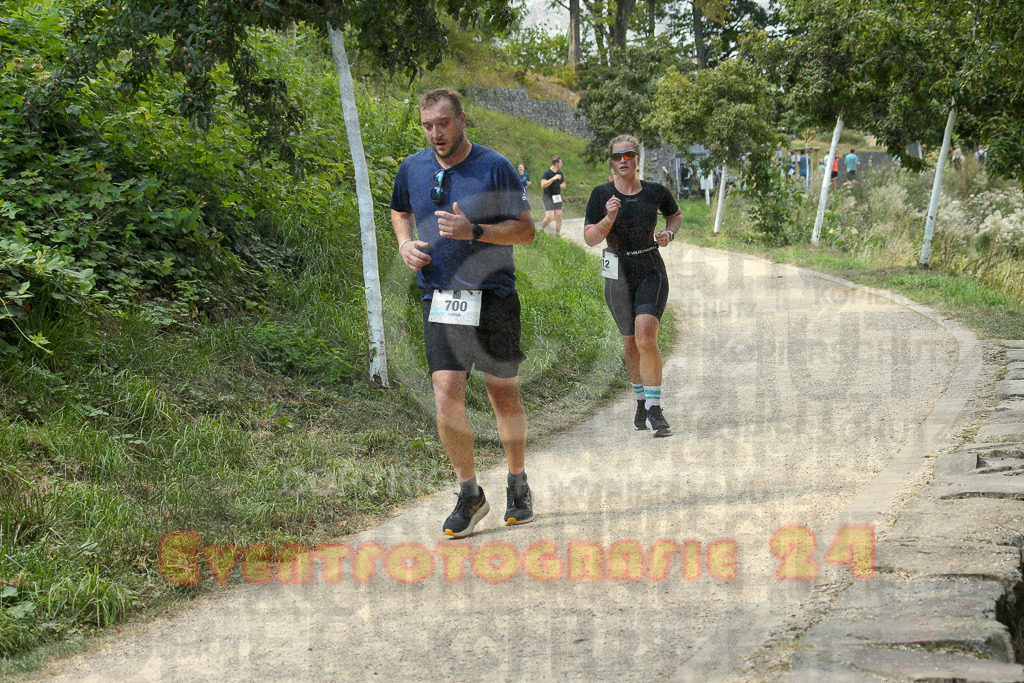 250824_1502_EX1_8385 | Sportfotografie im Rhein-Sieg Kreis, Köln, Bonn, NRW, Rheinland Pfalz, Hessen, etc. Unser Tätigkeitsfeld umfasst den Laufsport vom Volkslauf über den Marathon, Duathlon, Triathon bis zum Ultralauf wie Kölnpfad Ultra oder Schindertrail.