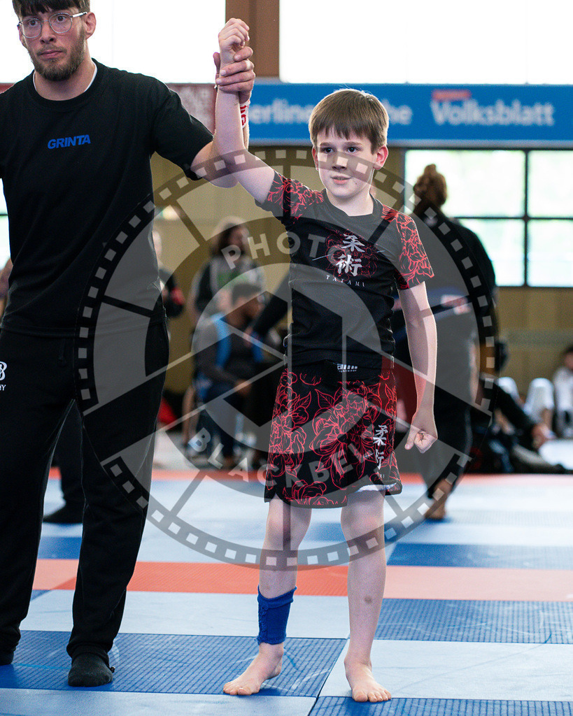 20250510PBB2359 | Athletes compete during the JJLG Berlin Open Jiu-Jitsu Championship on May 10, 2025 in Berlin, Germany. © Chiara Dazi / photoblackbelt