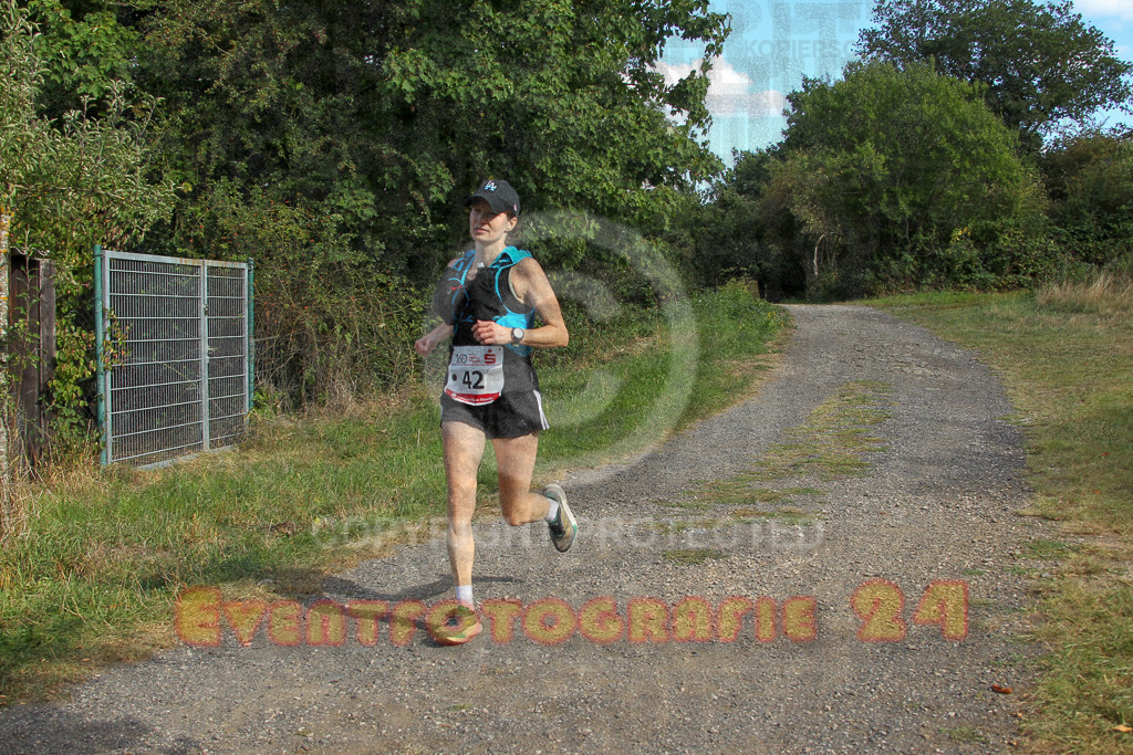 250830_1616_EV4_4650 | Sportfotografie im Rhein-Sieg Kreis, Köln, Bonn, NRW, Rheinland Pfalz, Hessen, etc. Unser Tätigkeitsfeld umfasst den Laufsport vom Volkslauf über den Marathon, Duathlon, Triathon bis zum Ultralauf wie Kölnpfad Ultra oder Schindertrail.