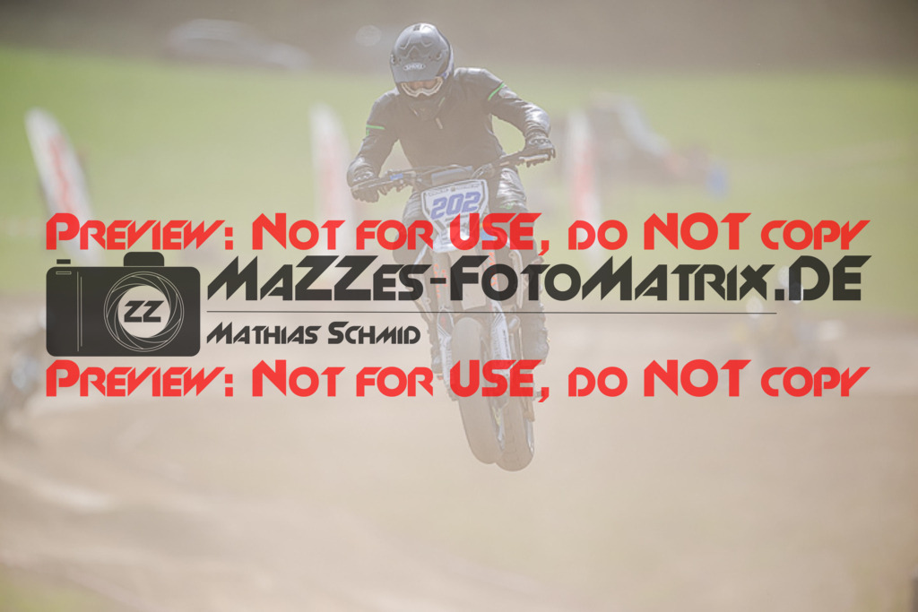 MaZZes_FotoMatrix_220904_0904 | S3