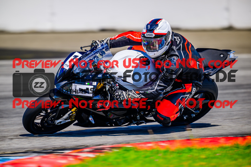 MaZZes_FotoMatrix_240520_6021986_0235 | WEISS