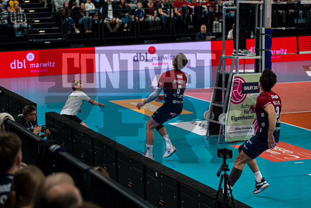 Volleyball I Herren I Saison 2025/2026 I Bundesliga I 10. Spieltag I SVG Lüneburg - WWK Volleys Herrsching | CONTRAST ZERØ MEDIA - Realisiert mit Pictrs.com