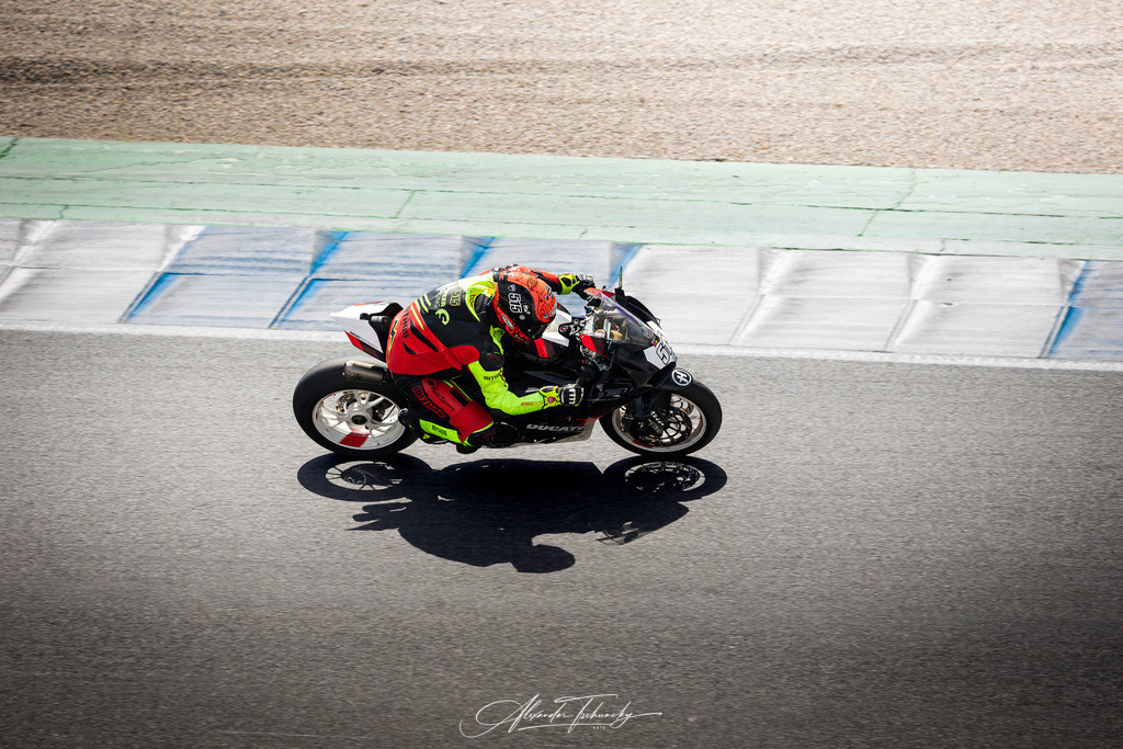 Ducati Trackday Hockenheimring 2026 | Entdecken Sie die faszinierende Welt von Alexander Tschuncky Arts: Kreative Fotografie, atemberaubende Automobilkunst und hochwertiger Bilderdruck. Lassen Sie sich inspirieren! - Realisiert mit Pictrs.com