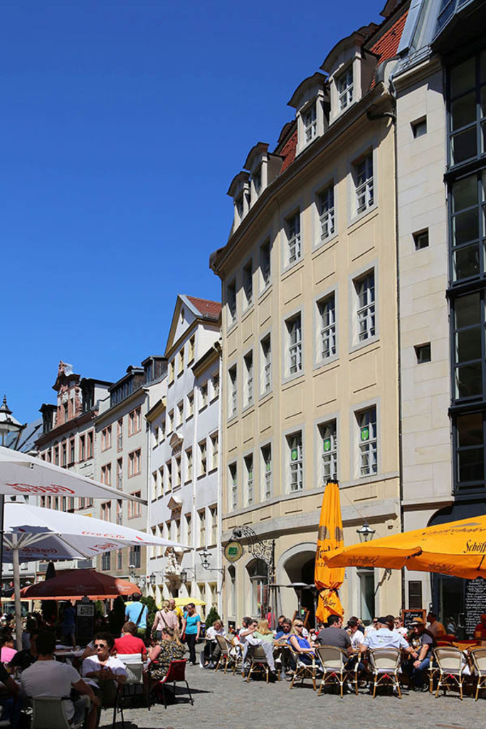 Foto: Leipzig - Barthels Hof | Das Team hinter BILDLEXIKON LEIPZIG bündelt historische wie aktuelle Informationen über die Stadt Leipzig in Text und Bild auf einer Plattform und stellt diese der interessierten Öffentlichkeit zur Verfügung.