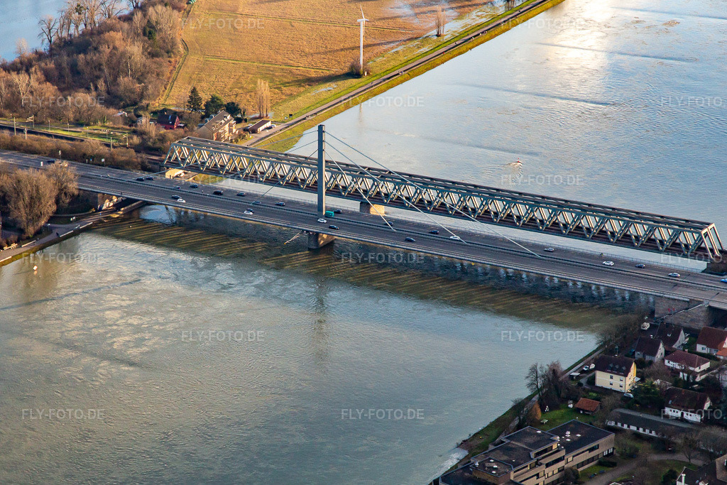 Luftbild: Rheinbrücken Maxau im Ortsteil Knielingen in Karlsruhe im Bundesland Baden-Württemberg in Deutschland. Foto: IMG_139329.jpg vom 16.12.2023 durch Werner Riehm/FLY-FOTO.de