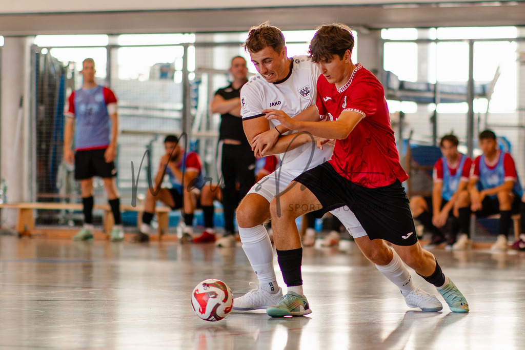 Futsal-Bundesliga, Saison 2025/2026, 2. Spieltag: SC Preußen Münster - FC Liria Futsal Berlin | Futsal-Bundesliga, Saison 2025/2026, 2. Spieltag, SC Preußen Münster empfängt FC Liria Berlin in der Universitäts-Sporthalle in Münster. Foto: sportfotografie.ms | Markus Paletta - Realisiert mit Pictrs.com