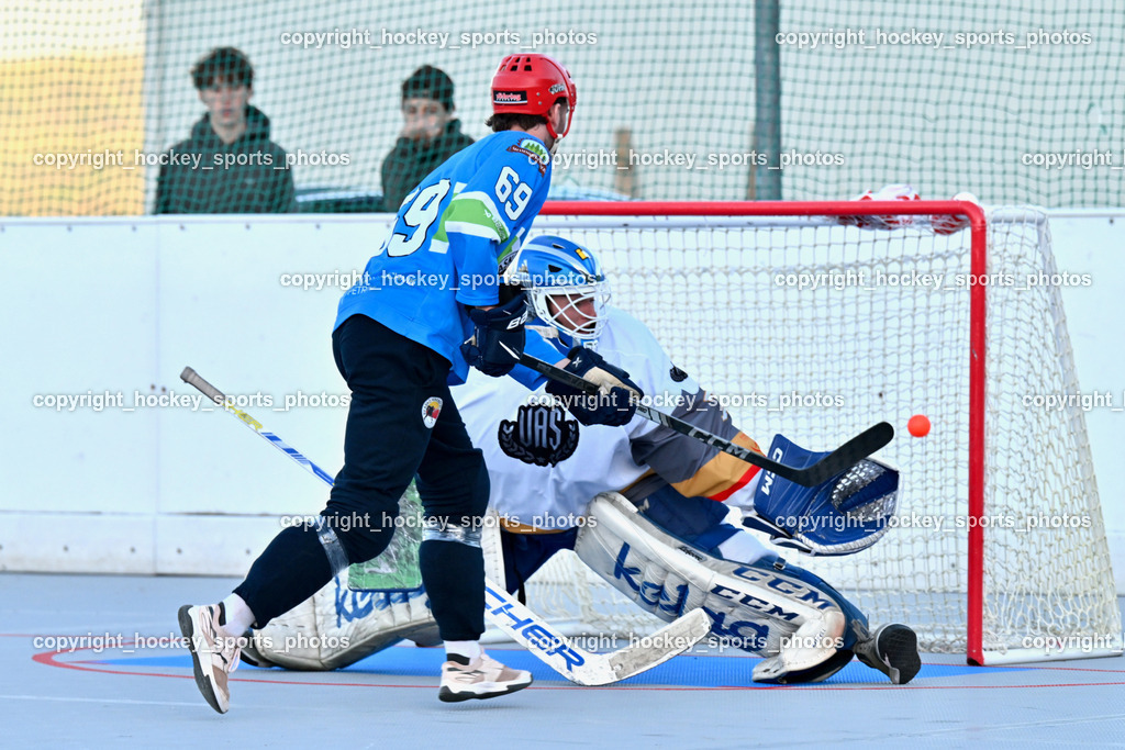 VAS Ballhockey Villach vs. ASKÖ Villach Ballhockey | #69 Feldbaumer Manuel SV ASKÖ Ballhockey, #70 Moser Lukas VAS Ballhockey Villach, VAS Ballhockey Villach vs. ASKÖ Villach Ballhockey , VAS Ballhockey Villach vs. ASKÖ Villach Ballhockey  am 13.05.2026 in Villach (Alpen Arena ), Austria, (Photo by Bernd Stefan)