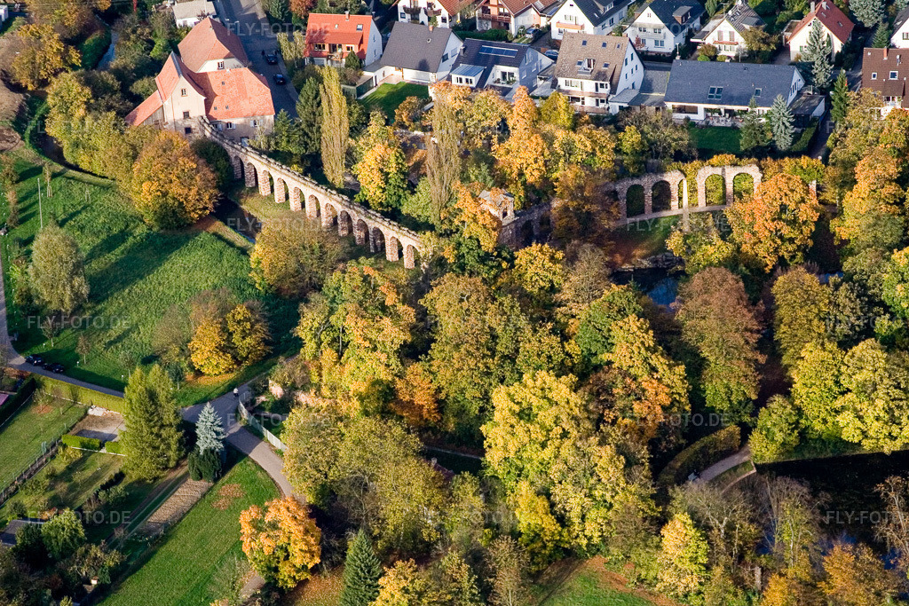 Luftbild: Römisches Wasserkastell im Schloßgarten Schwetzingen in Schwetzingen im Bundesland Baden-Württemberg in Deutschland. Foto: IMG_14309.jpg vom 19.10.2008 durch Werner Riehm/FLY-FOTO.de