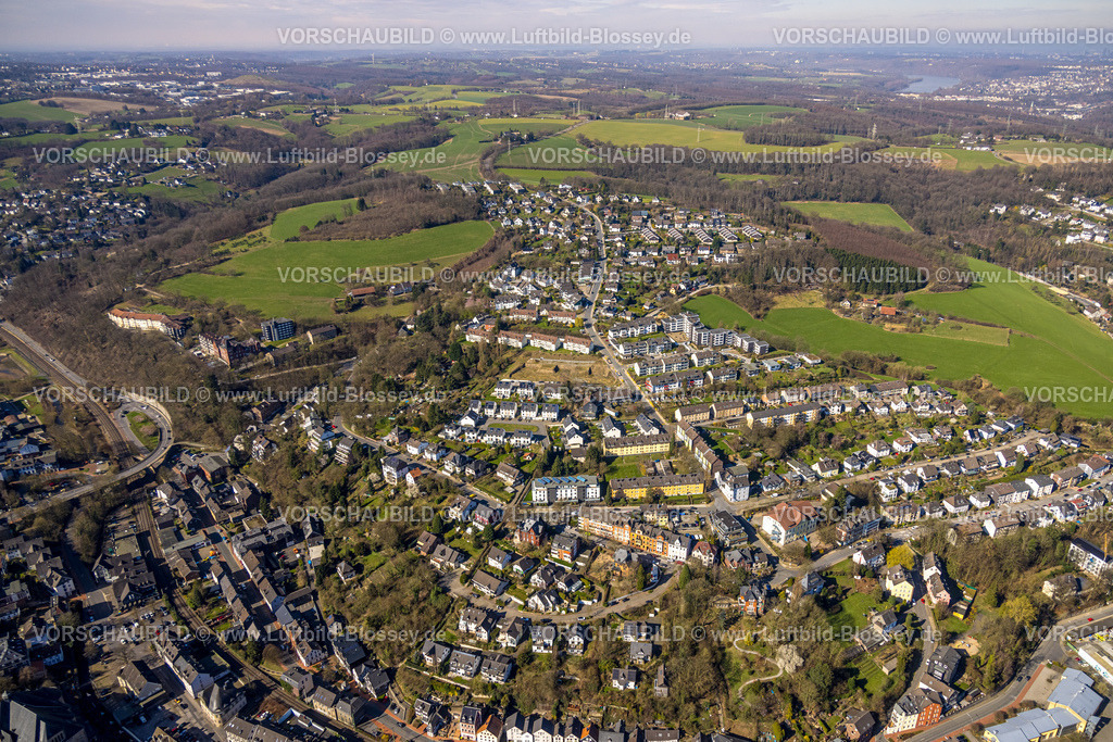 Velbert240301418Langenberg | Luftbild, Ortsansicht Ortsteil mit Wohngebiet an der Voßnacker Straße, Baustelle Am Hahn, Wiesen und Felder und Wald, Langenberg, Velbert, Ruhrgebiet, Nordrhein-Westfalen, Deutschland