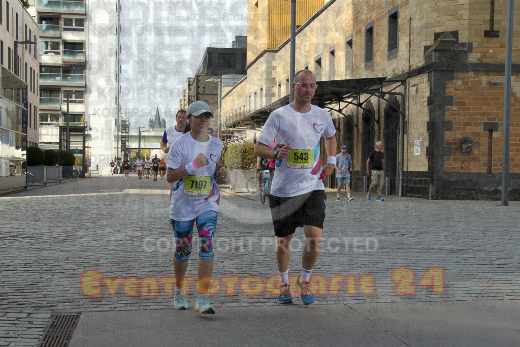 250920_1500_EV4_7868 | Sportfotografie im Rhein-Sieg Kreis, Köln, Bonn, NRW, Rheinland Pfalz, Hessen, etc. Unser Tätigkeitsfeld umfasst den Laufsport vom Volkslauf über den Marathon, Duathlon, Triathon bis zum Ultralauf wie Kölnpfad Ultra oder Schindertrail.