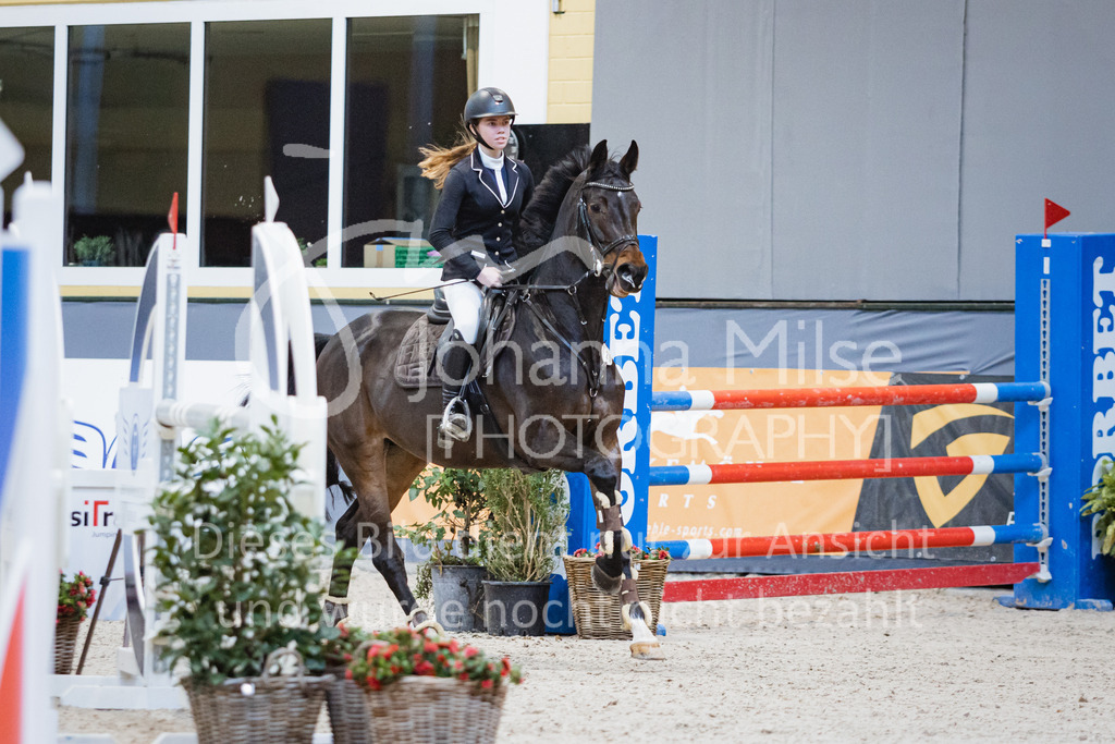 221112_Warstein_L-Spr-191 | Deine schönsten Turniermomente als professionelle Fotos! Entdecke hochwertige Pferdesport-Fotografie im Online-Shop. Jetzt Fotos finden & bestellen!