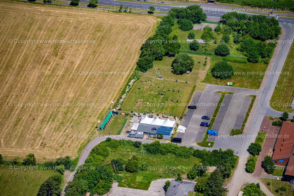 Sylt_Tinnum_Youksakka_Bow_Funcompany_Bogenbaün_und_Bogenschiessen_auf_Sylt_ELS_0164210625 | TINNUM 21.06.2025 Bogenschießplatz " youksakka " in Tinnum auf der Insel Sylt im Bundesland Schleswig-Holstein, Deutschland. // Archery range " youksakka " in Tinnum on the island of Sylt in the federal state of Schleswig-Holstein, Germany. Foto: Martin Elsen