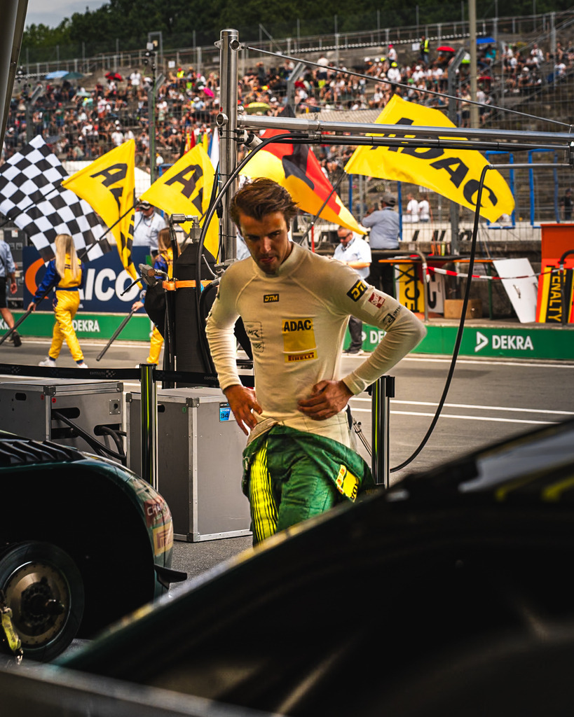 TXO05545 | Exklusive Motorsport-Fotografie aus Leipzig von TXO Media – für Rennfahrer, Teams & Sponsoren. Sausemuth liefert starke Bilder, die Emotion zeigen. Jetzt buchen & glänzen! - Realisiert mit Pictrs.com